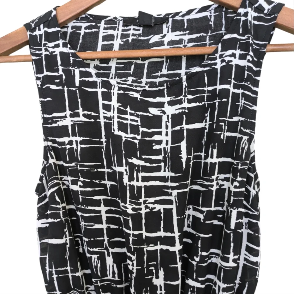 Forever 21 versatile black